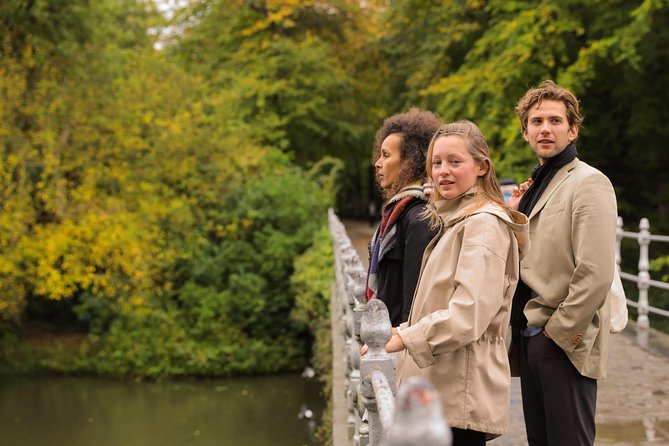 Bruges Audio Guided or Guided Day Trip With Canal Cruise Option From Paris - Tour Guide and Commentary