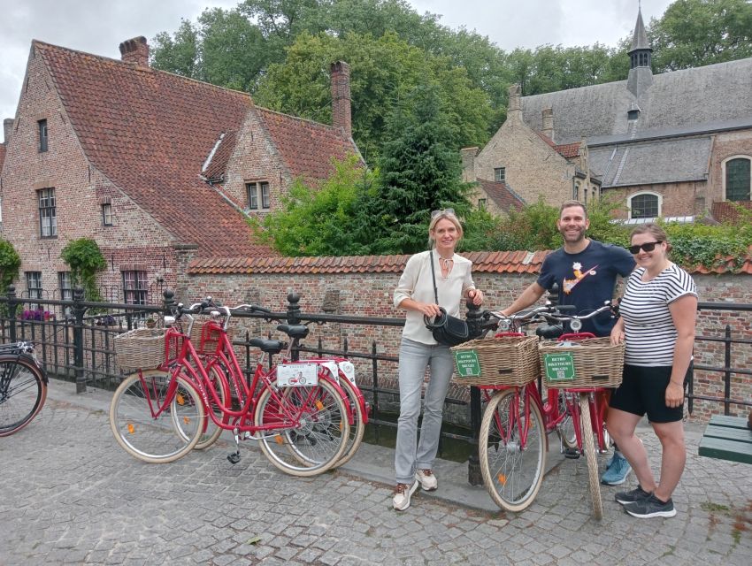 Bruges: Guided Retro Biketour: Highlights and Hidden Gems - Highlights