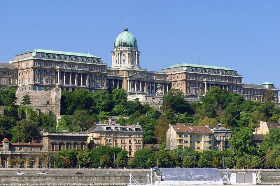 Budapest: 3-Hour Grand City Tour and Castle Walk - Participant Information and Recommendations