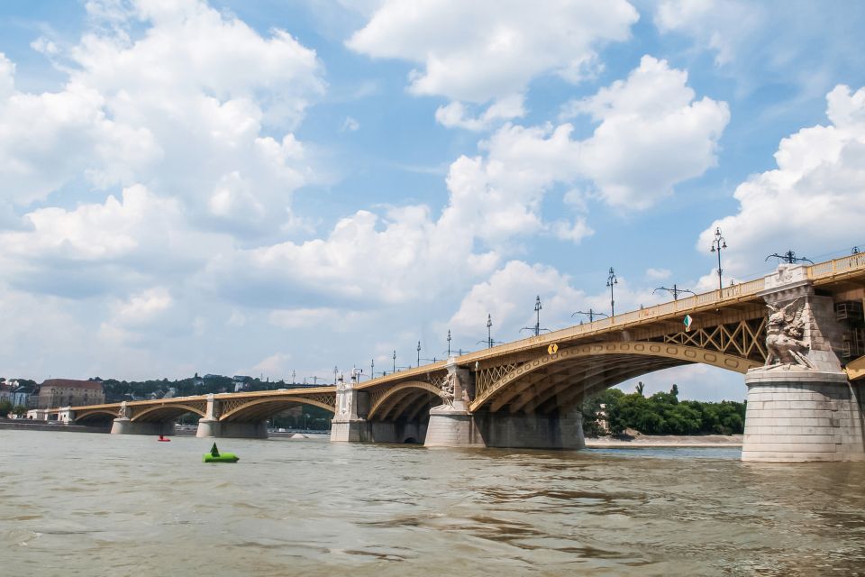 Budapest: Floating Bus Tour by Land and Water - Tour Guide Options