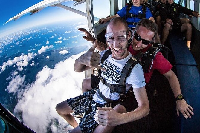 Byron Bay Tandem Sky Dive - Common questions