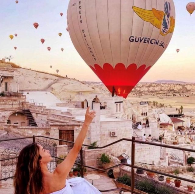 Cappadocia: Fairy Chimneys Sunrise Hot Air Balloon Flight - Champagne Toast Celebration