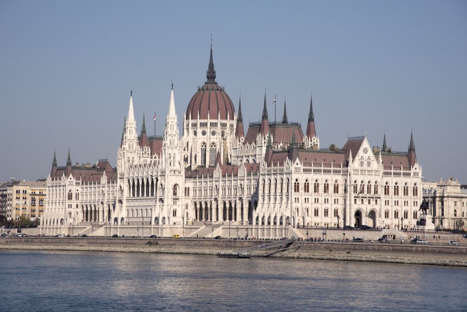 Castle District & Pest Driving Tour With Danube River Cruise - Flexible Tour Options Available