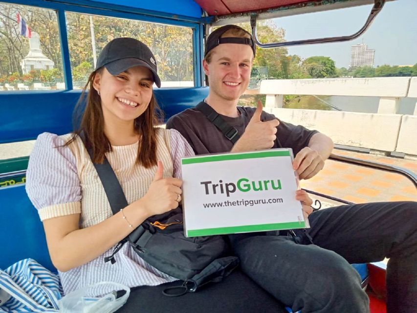 Chiang Mai: Private Tuk Tuk Tour of City Temples With Pickup - Market Experience