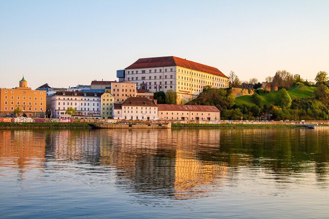 CITY QUEST LINZ: Uncover the Secrets of This CITY! - Enjoy Natures Beauty