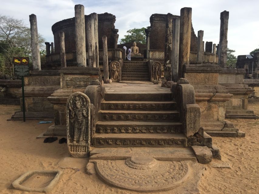 Dambulla: Polonnaruwa & Sigiriya All-Inclusive Tour - Common questions