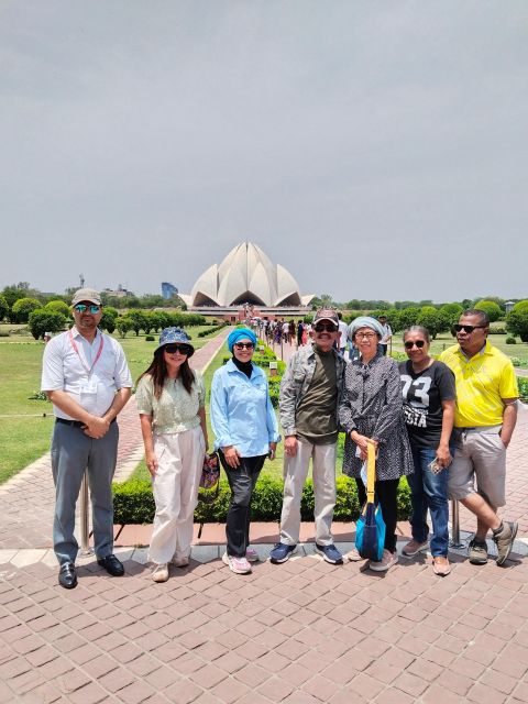 Delhi: Old and New Delhi City Private Guided Day Trip - India Gate and Presidential House