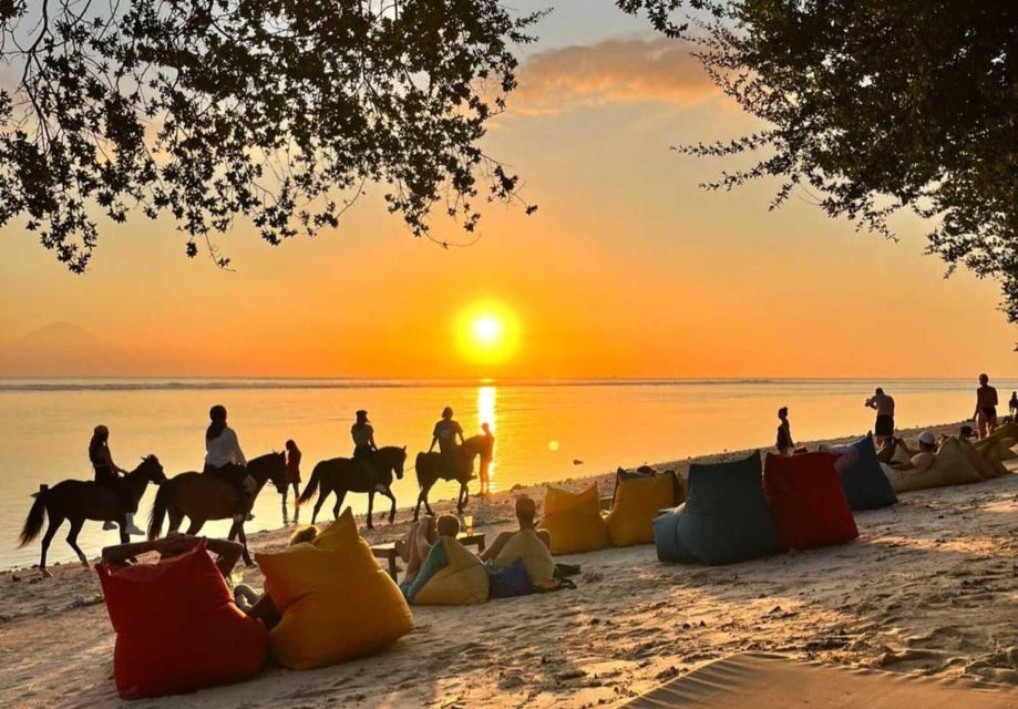 Discover Highlights Of Lombok In Just 3 Days - Sunset Horseback Riding