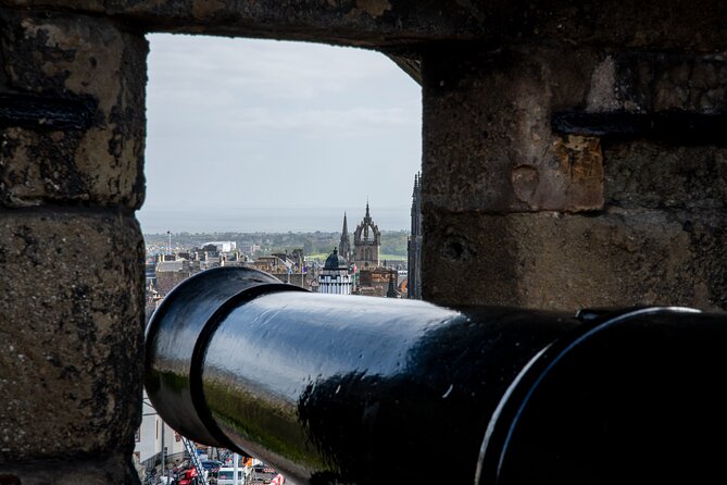 Edinburgh Castle: Guided Walking Tour With Entry Ticket - Last Words
