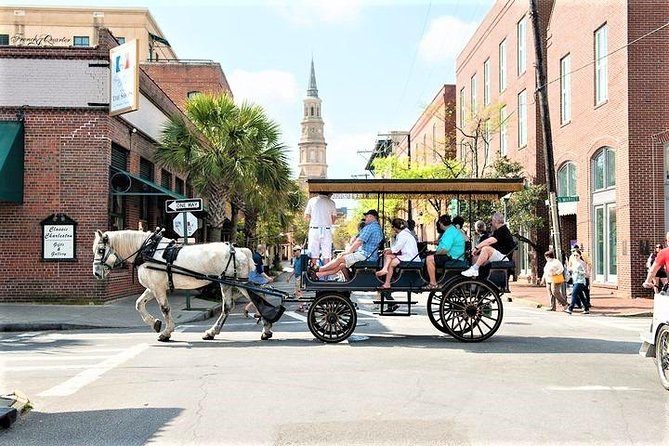 Evening Horse-Drawn Carriage Tour of Downtown Charleston - Common questions