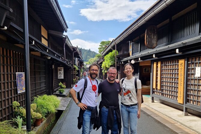 Experience Takayama Old Town 30 Minutes Walk - Common questions