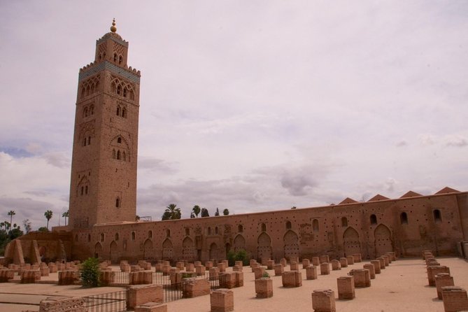 Explore Marrakech Medina: Private Tour Including Bahia Palace Visit - Common questions