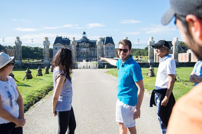 Fontainebleau and Vaux-Le-Vicomte Castle Small-Group Day Trip From Paris - Traveler Feedback