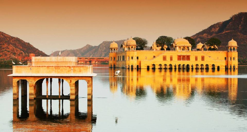 From Delhi: 1 Night 2 Days Agra Jaipur Golden Triangle Tour - Key Attractions in Agra and Jaipur