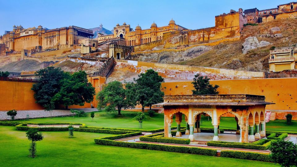 From Delhi: Private 2-Day Pink City Jaipur Overnight Tour - Gift Option