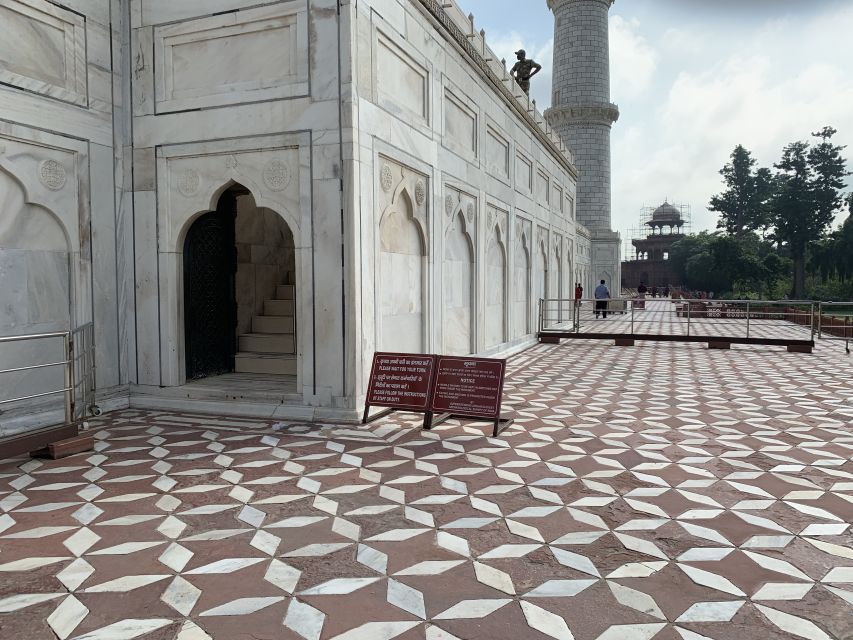 From Delhi : Private Taj Mahal Day Tour All Inclusive - Booking Information
