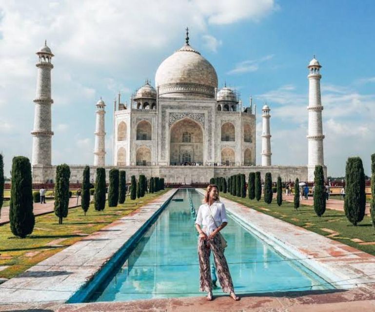 From Delhi: Taj Mahal & Agra Tour By India's Fastest Train - Historical Monuments in Agra
