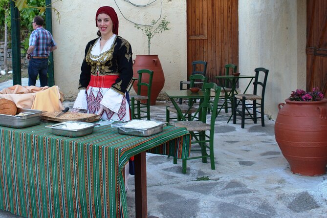 From Heraklion & Malia: Cretan Folklore Night With Buffet - Common questions