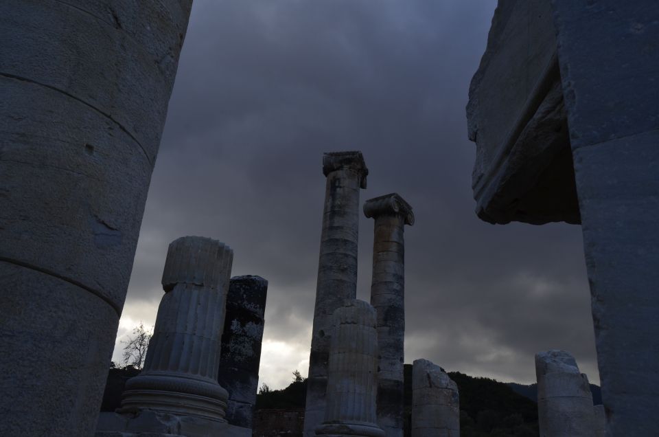 From Izmir/Kusadasi: Private Ancient Sardis Tour With Lunch - Witnessing Archaeological Remains
