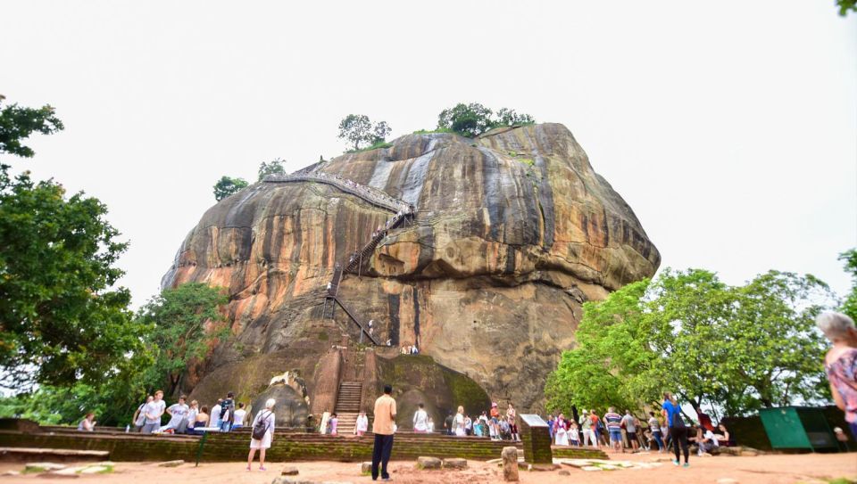 From Kandy: Sigiriya Dambulla and Minneriya Park Safari Tour - Directions for Sigiriya Lion Rock