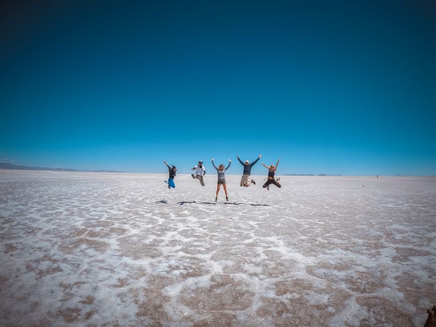 From La Paz: 3-Day Uyuni Salt Flat and Incahuasi Island Tour - Transportation and Logistics