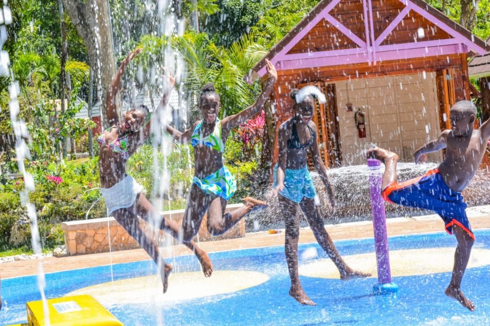From Montego Bay: Dunn's River Falls Experience - Transportation Options to the Falls