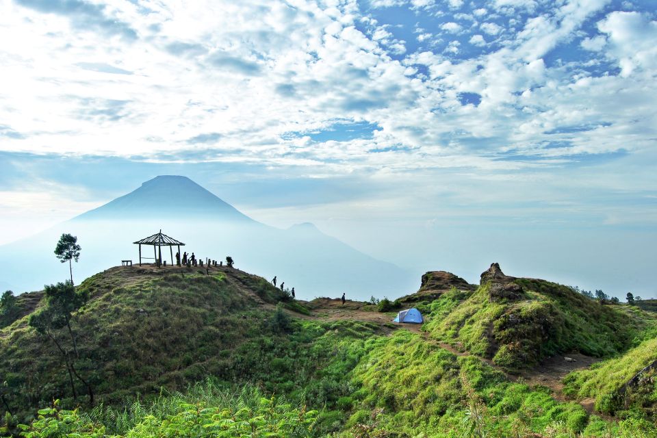 From Yogyakarta: Dieng Plateau Golden Sunrise Guided Trip - Common questions