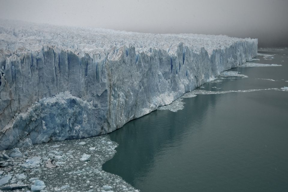 Full Day Perito Moreno Glacier With Nautical Safari - Common questions