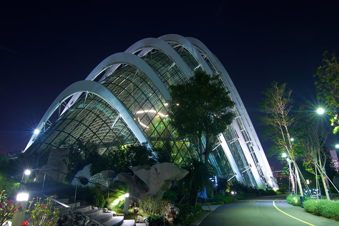 Gardens By The Bay Night Long-Exposure Photography - Common questions