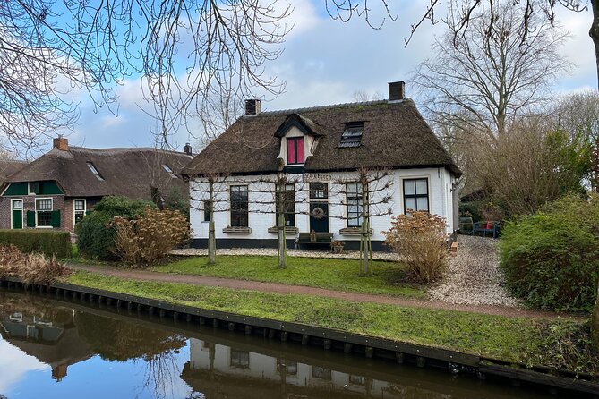 Giethoorn and Zaanse Schans Day Tour Small Group Incl. Boat Ride - Tour Guides and Company Feedback