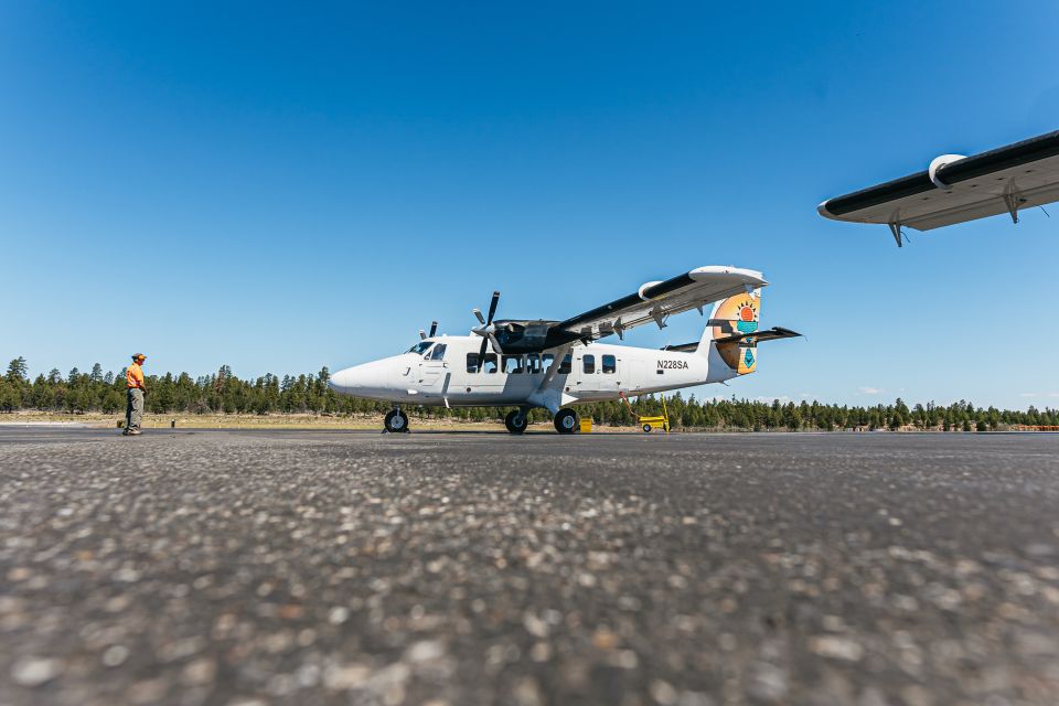 Grand Canyon Village: Grand Canyon South Rim Airplane Tour - Multilingual Commentary