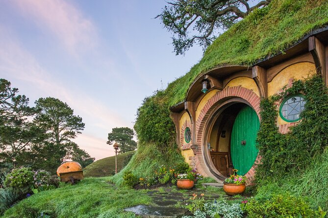 Hobbiton Movie Set Small Group Tour & Lunch Combo From Auckland - Common questions