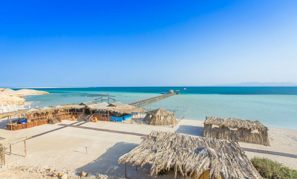 Hurghada: Orange Bay Boat Trip With Hotel Pickup - Positive Customer Experiences