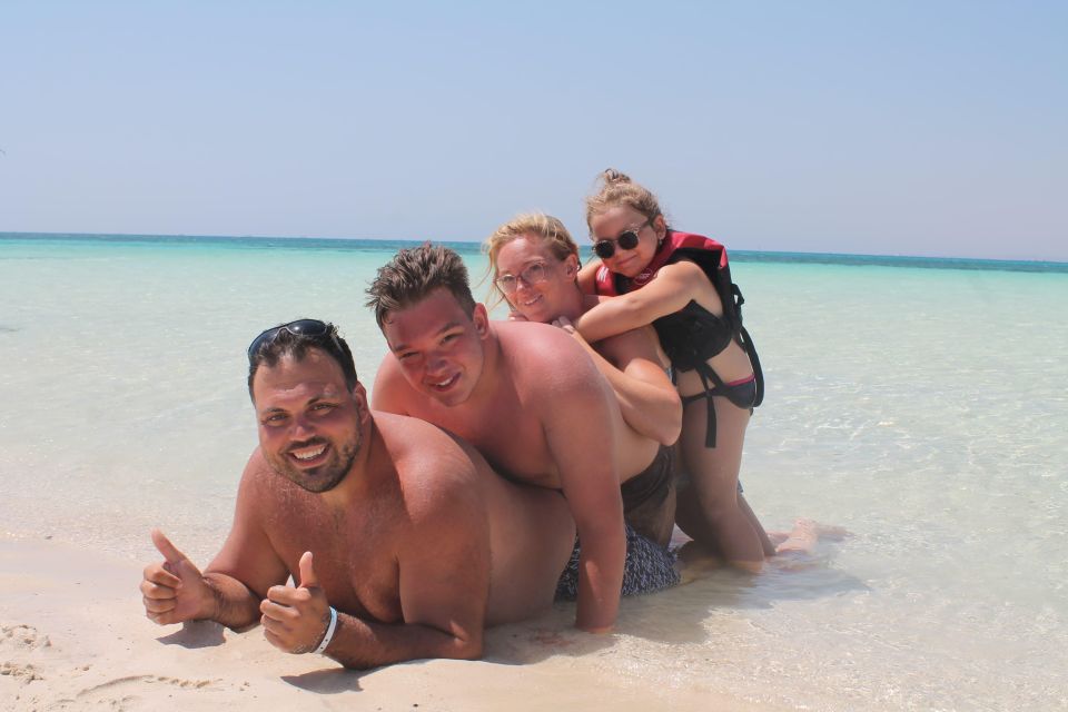 Hurghada: Private Speedboat to Sand Bank Abu Minqar Islands - Common questions