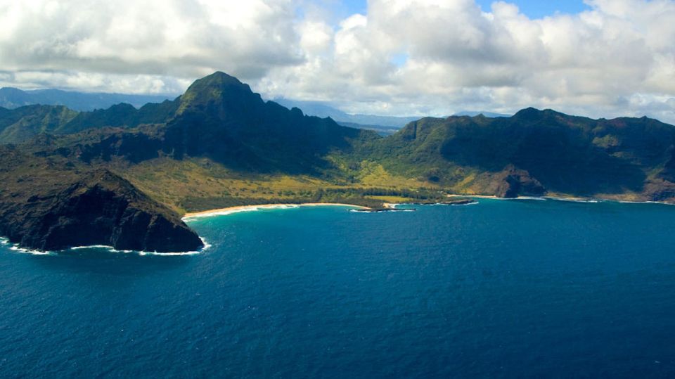Kauai: Entire Kauai Air Tour With Window Seats - Common questions