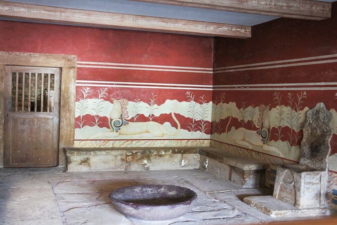 Knossos Palace Self-Guided Treasure Hunt & Tour - Last Words