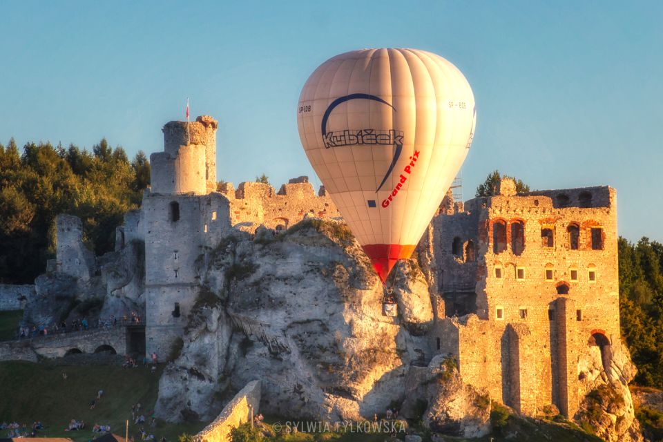 Kraków: Private Hot Air Balloon Flight With Champagne - How to Book Your Flight