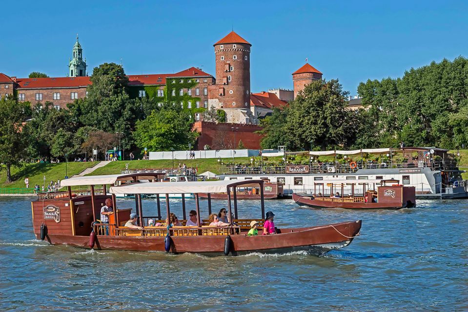 Krakow: Sightseeing Cruise by Vistula River - Common questions