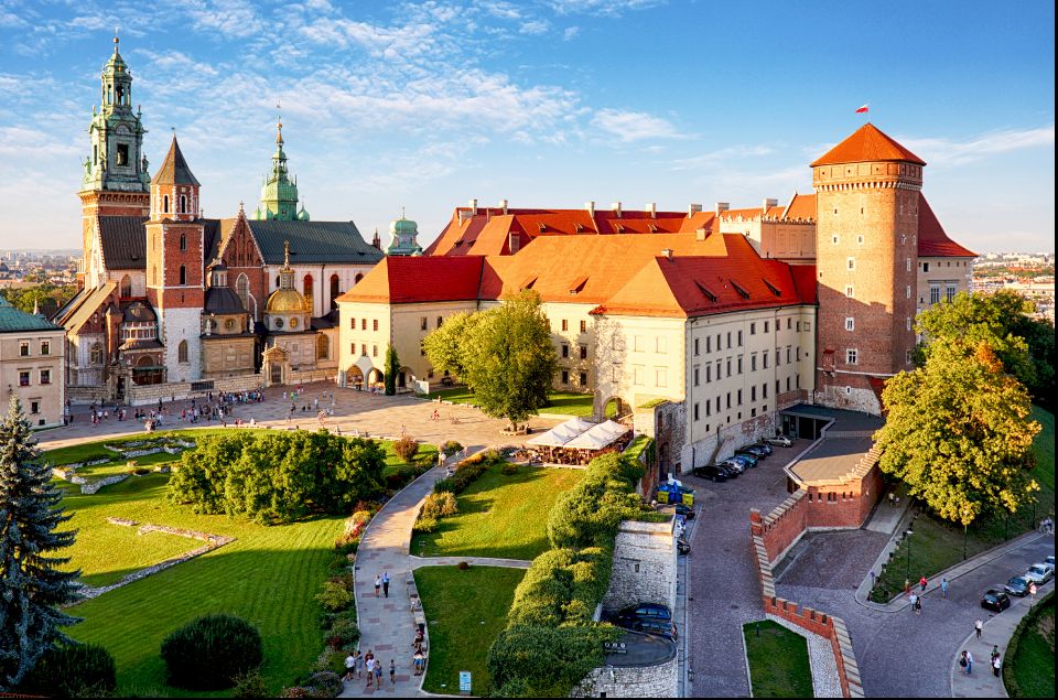 Krakow: Wawel Castle Guided Tour With Entry Tickets - Last Words