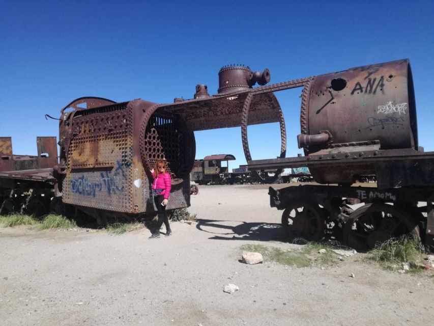 La Paz: 5-Day Uyuni Salt Flats by Bus With Private Hotels. - Common questions