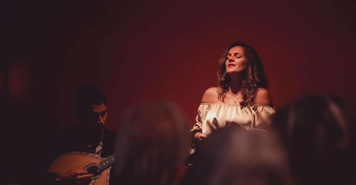 Lisbon: Evening Intimate Live Fado Music Show With Port Wine - Location and Accessibility