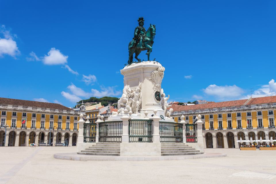 Lisbon: Hills Red Tram Tour by Tram 28 Route 24-Hour Ticket - Key Landmarks Visited