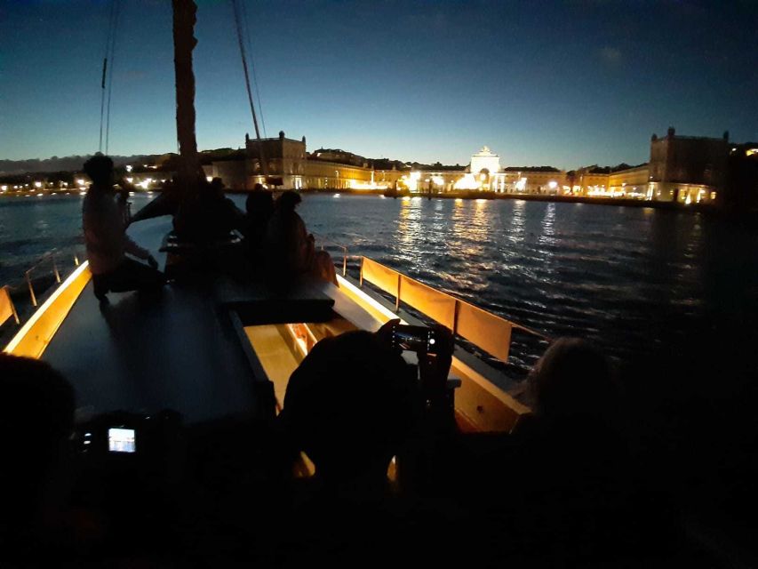 Lisbon: Tagus River Sunset Cruise in a Traditional Vessel - Tips for the Sunset Cruise