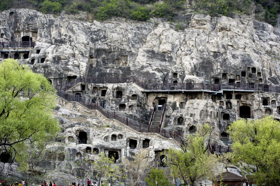 Luoyang Classic Day Tour Longmen Grottoes Old Twon Explore - Comprehensive Luoyang Day Tour