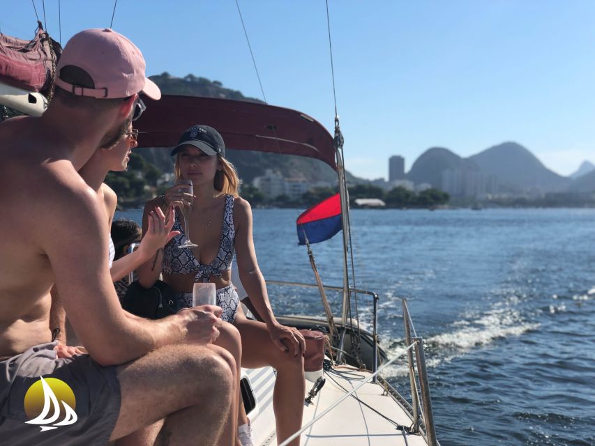 Morning Sailing Tour in Rio - Crew Assistance