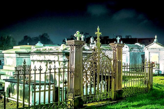 New Orleans Dead of Night Ghosts and Cemetery Bus Tour - The Wrap Up