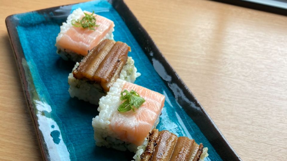Osaka: Sushi Class in Dotonbori - Common questions