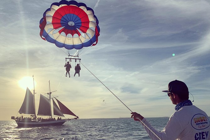 Parasailing at Smathers Beach in Key West - Safety and Recommendations