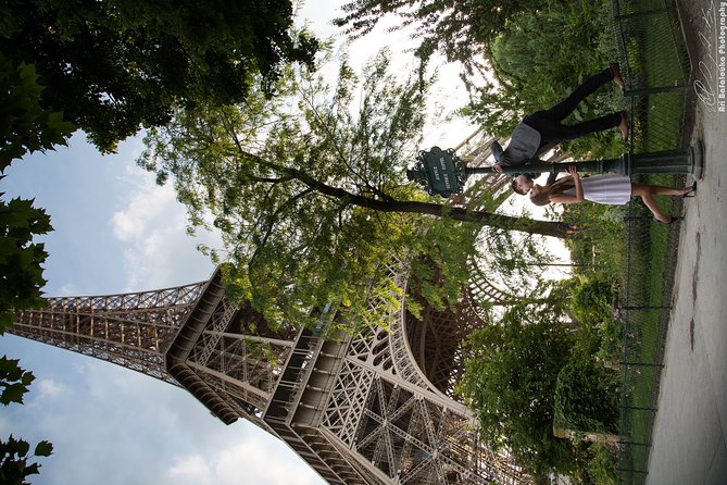 Paris 2-Hour Eiffel Tower Walking Tour With Professional Photo Shoot - Customer Reviews Highlights