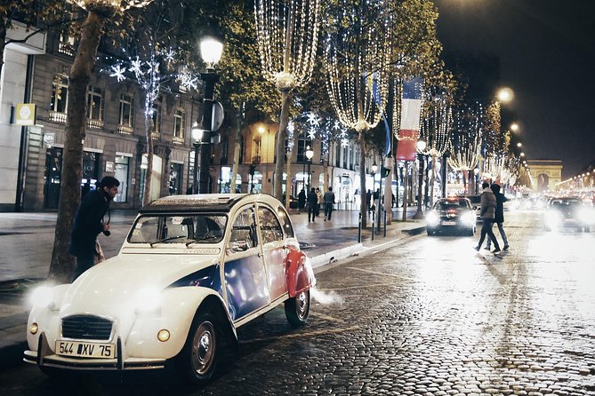 Paris and Montmartre 2CV Tour by Night With Champagne - Champagne Toast